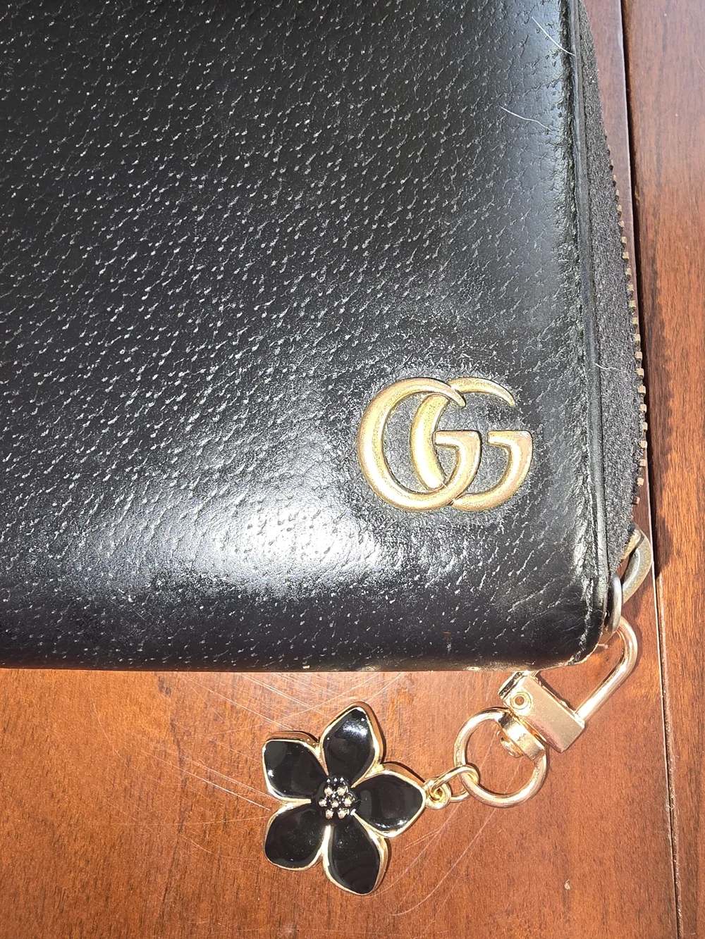 Genuine Gucci Marmont Black Leather Zip Around Wallet with Gold GG Logo, EUC